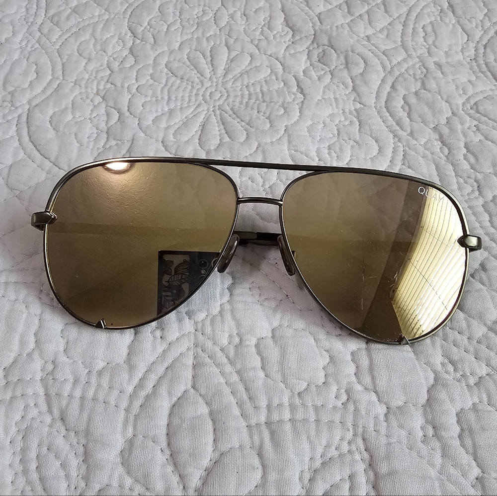 Quay Australia - Desi - High Key - Gold Aviator Sunglasses